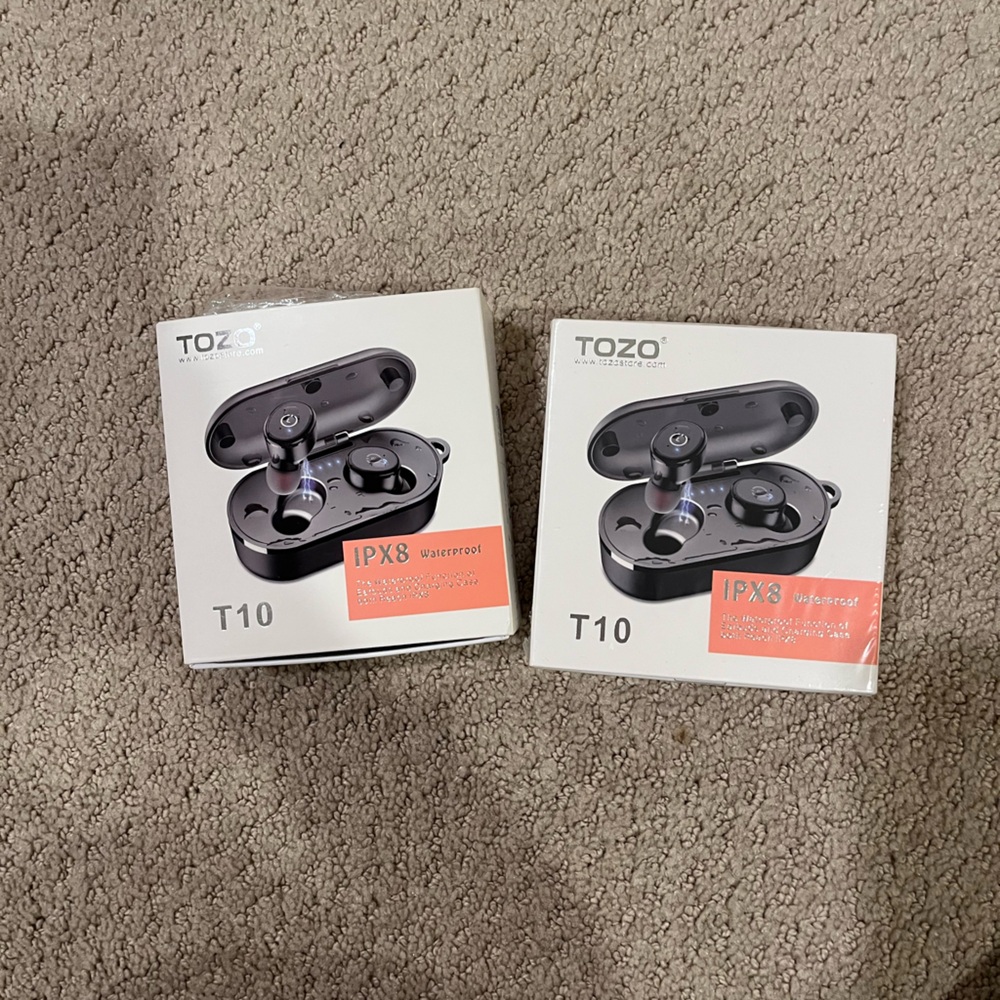 Bluetooth earbuds